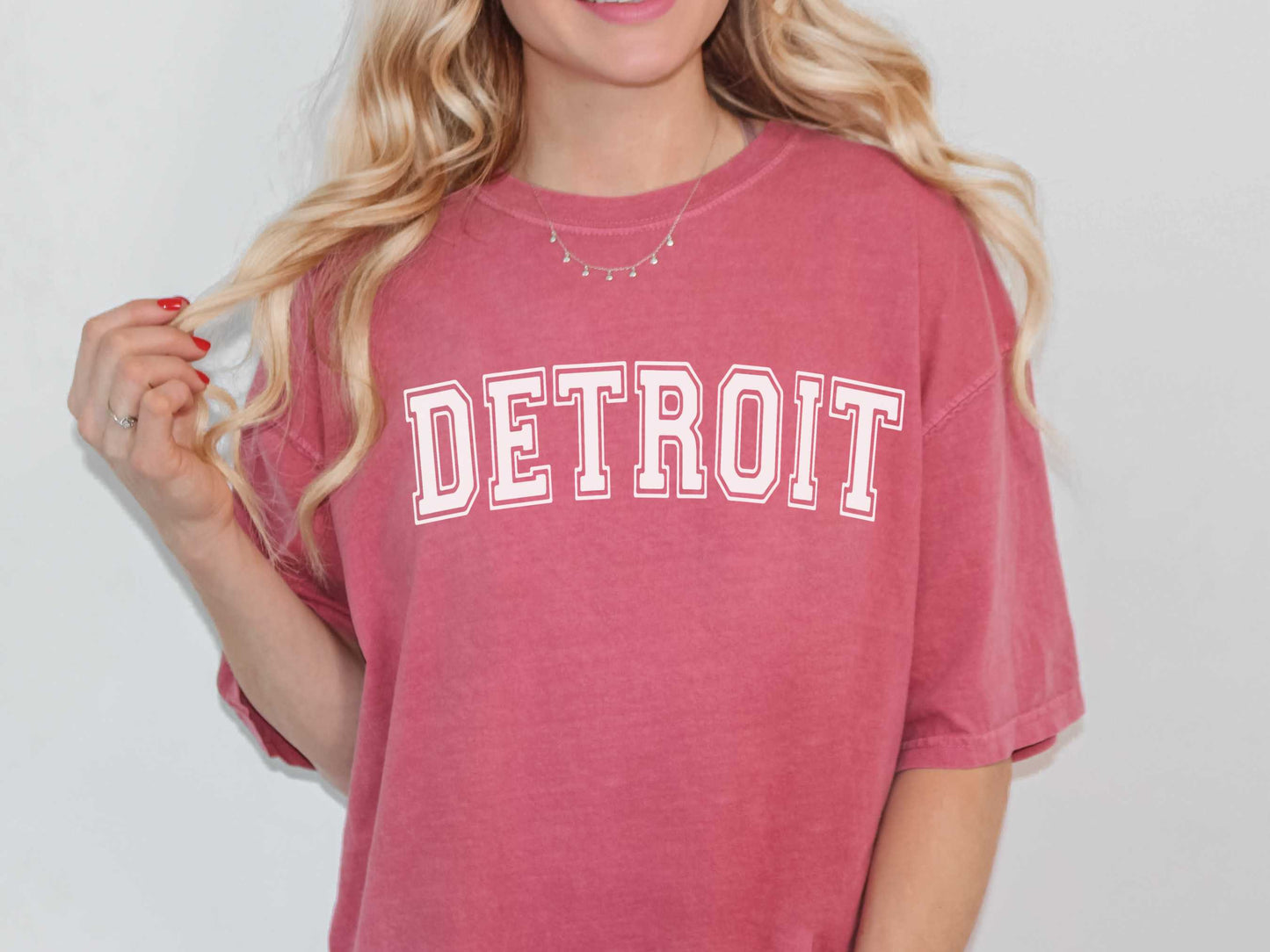 Vintage Detroit T-Shirt in Crimson