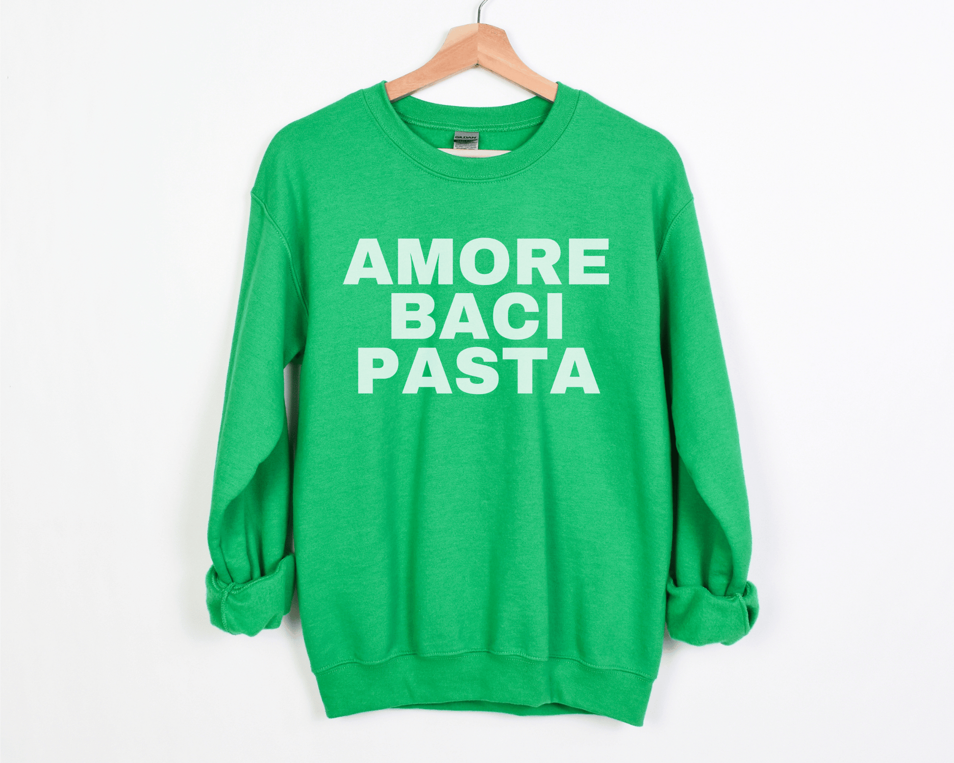 Amore Baci Pasta Sweatshirt in Irish Green