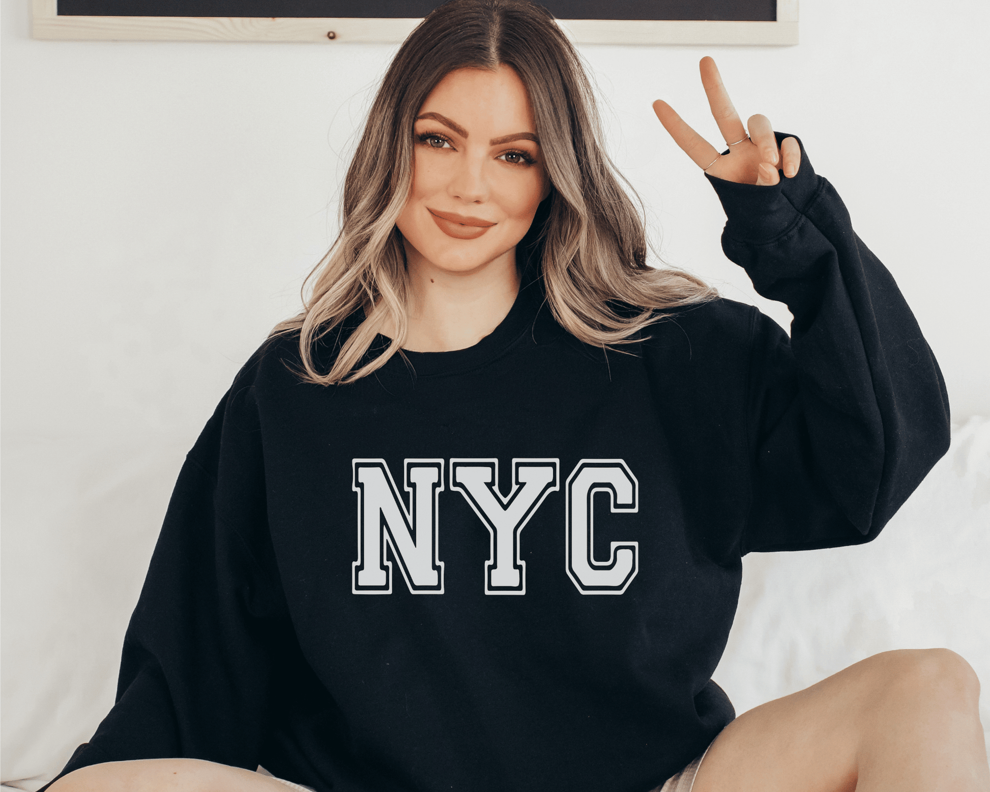 NYC Sweatshirt in Black
