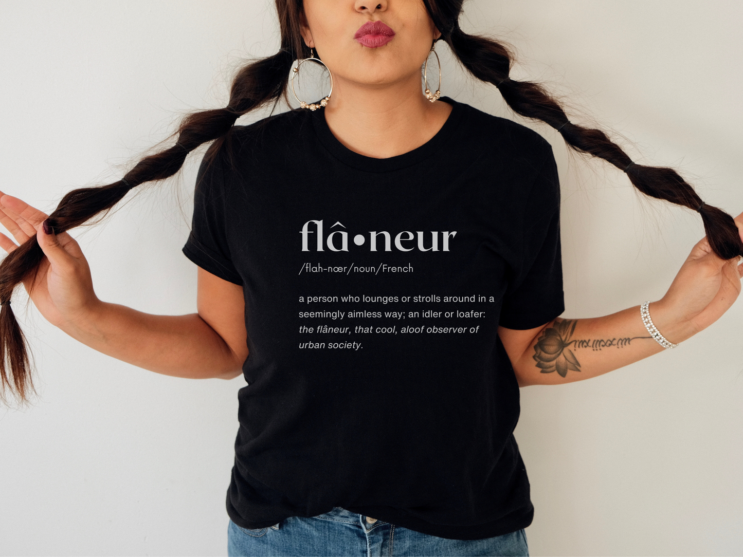 Flâneur "Wanderer" French Word T-Shirt in Black
