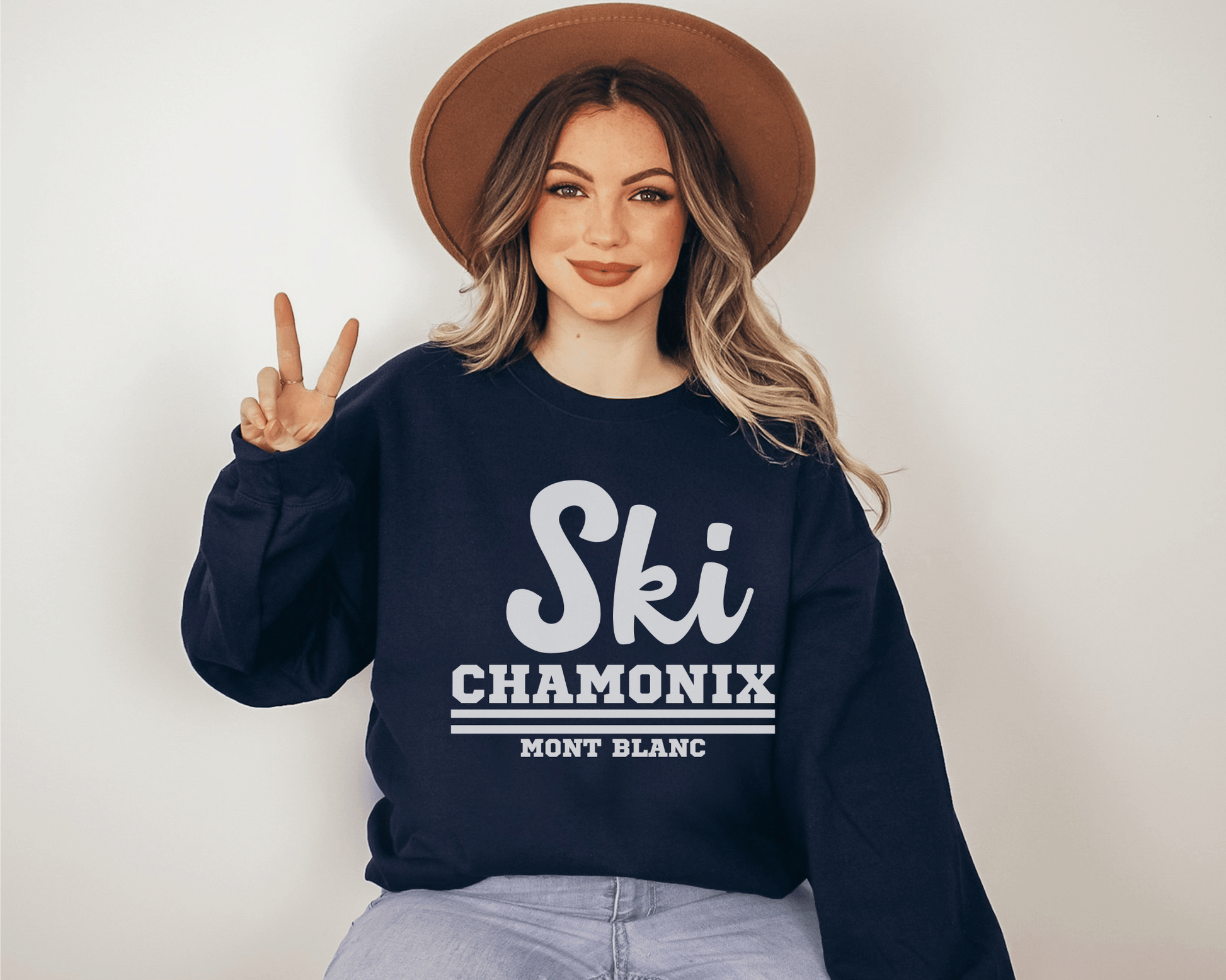 Ski Chamonix Sweatshirt in Navy on a female model.