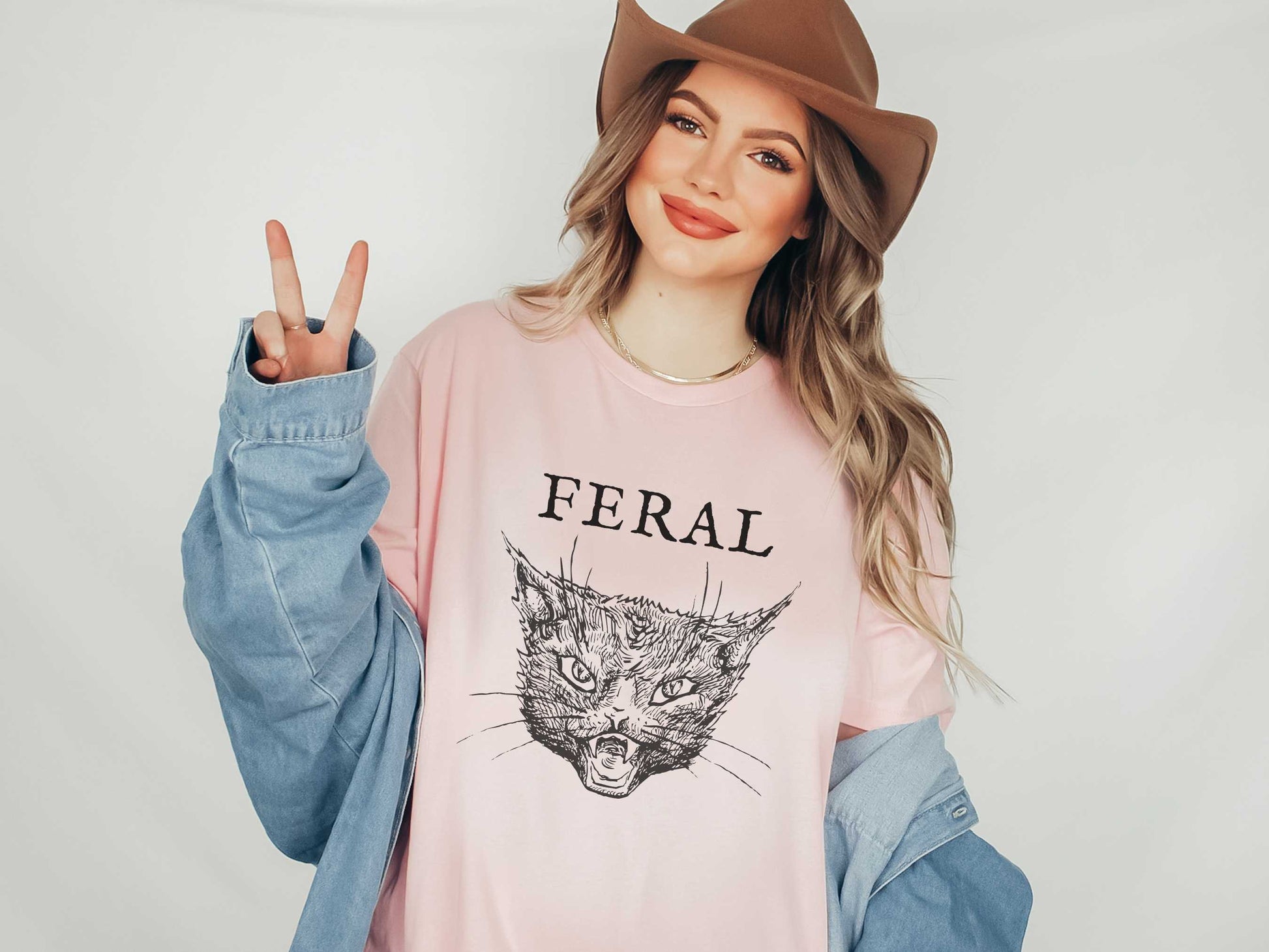 Feral T-Shirt in Pink