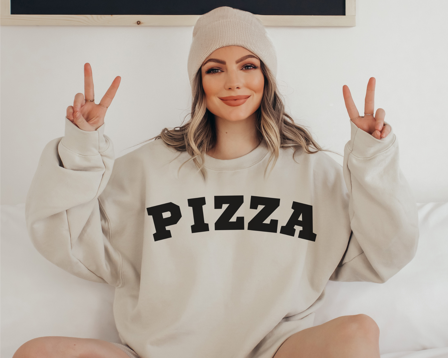 Pizza Sweatshirt in Sand