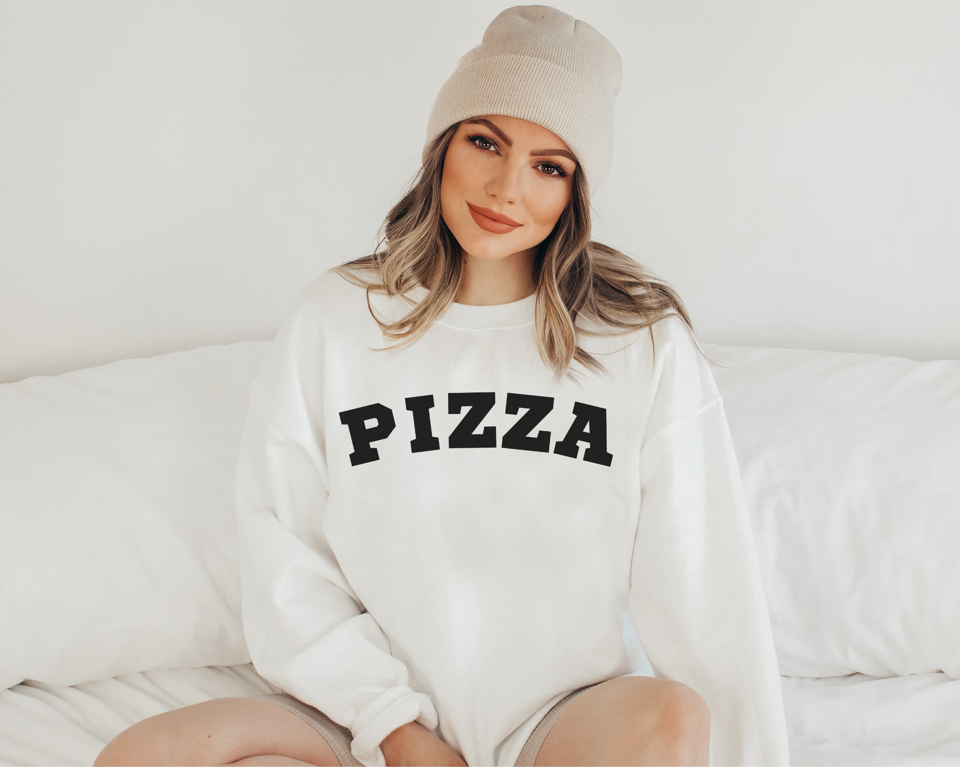 Pizza Sweatshirt in White